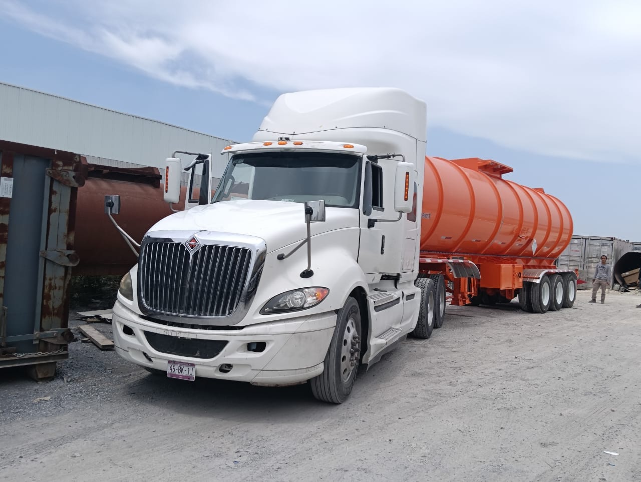 Autotanque de agua 40,000 litros