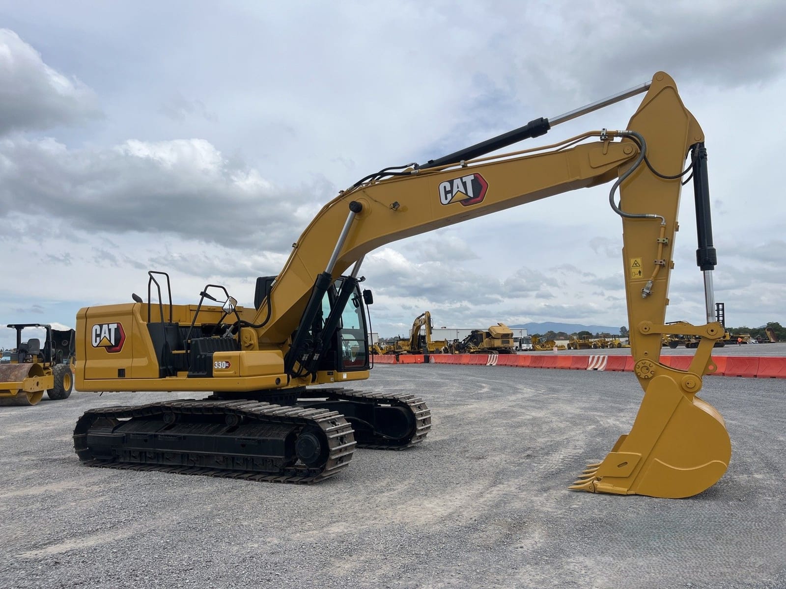 Excavadora hidráulica Caterpillar 330 GC