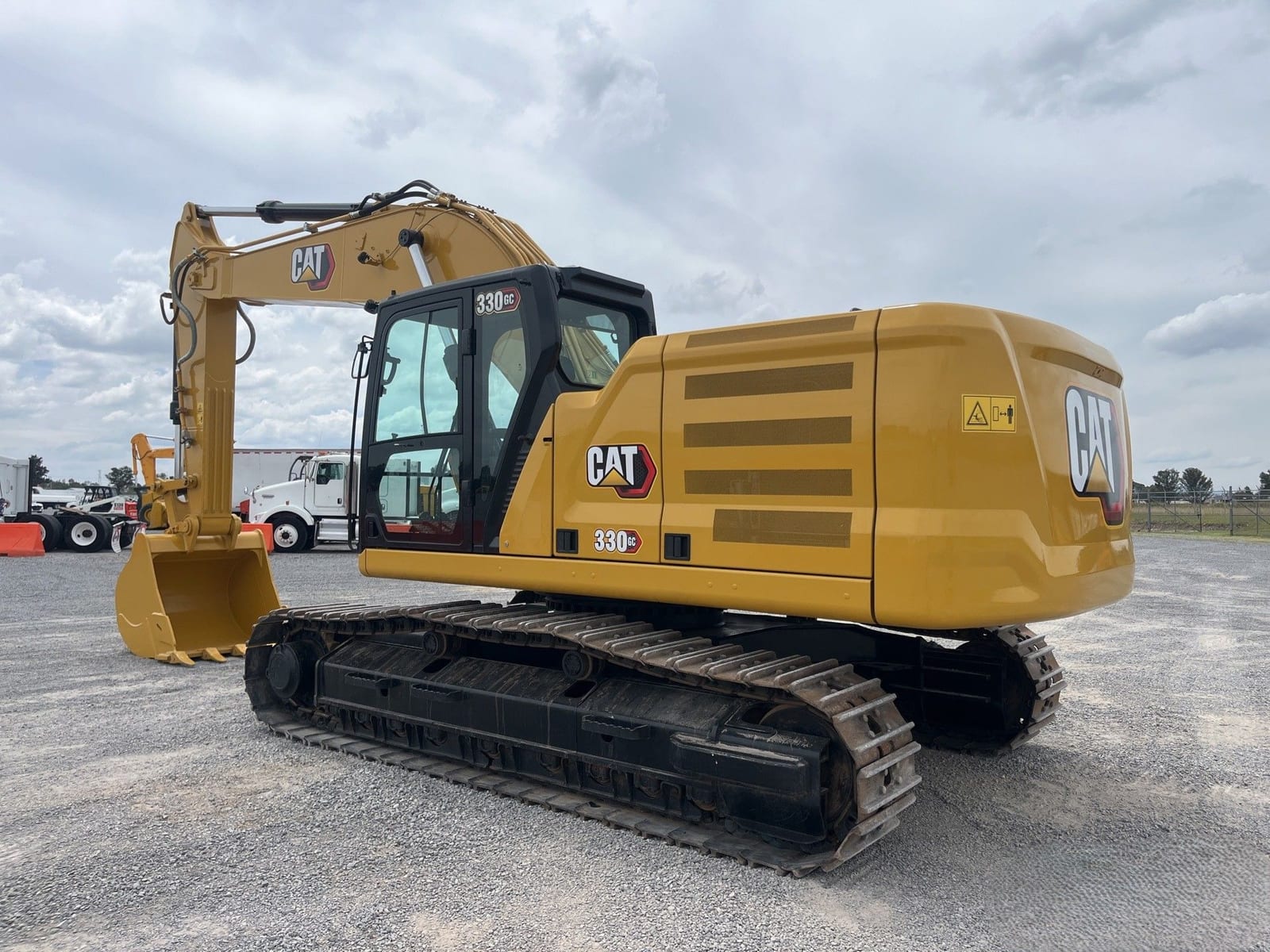 Excavadora hidráulica Caterpillar 330 GC — foto 2